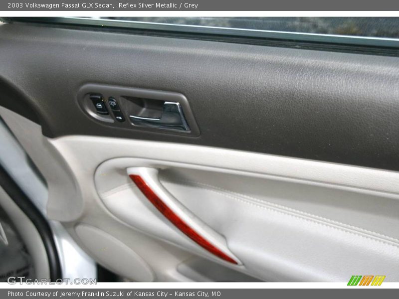 Reflex Silver Metallic / Grey 2003 Volkswagen Passat GLX Sedan