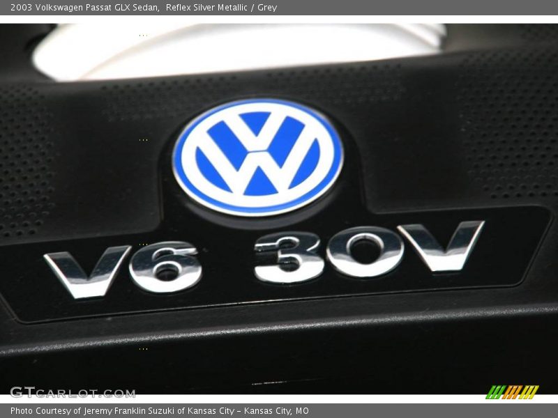 Reflex Silver Metallic / Grey 2003 Volkswagen Passat GLX Sedan