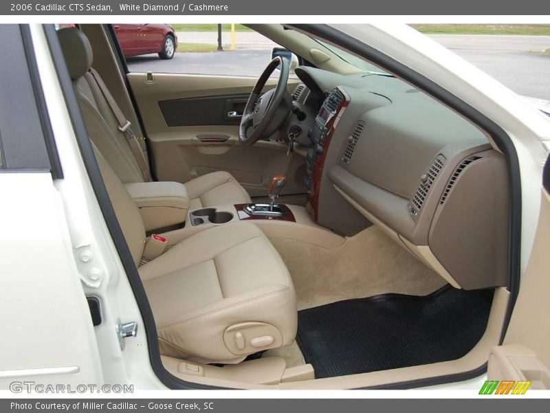 White Diamond / Cashmere 2006 Cadillac CTS Sedan