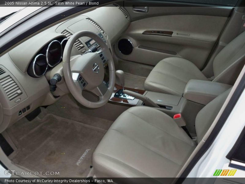 Satin White Pearl / Blond 2005 Nissan Altima 2.5 SL