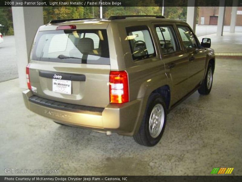 Light Khaki Metallic / Pastel Pebble Beige 2008 Jeep Patriot Sport