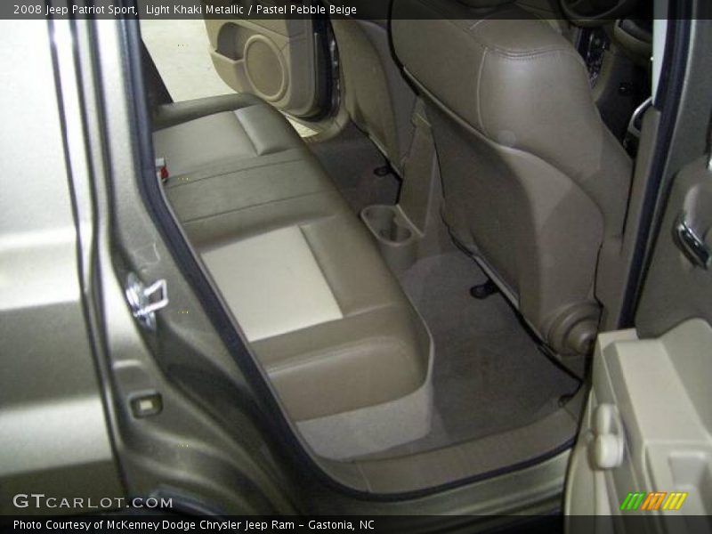 Light Khaki Metallic / Pastel Pebble Beige 2008 Jeep Patriot Sport
