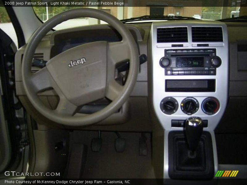 Light Khaki Metallic / Pastel Pebble Beige 2008 Jeep Patriot Sport