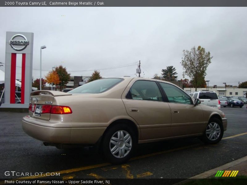 Cashmere Beige Metallic / Oak 2000 Toyota Camry LE