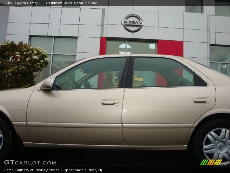Cashmere Beige Metallic / Oak 2000 Toyota Camry LE