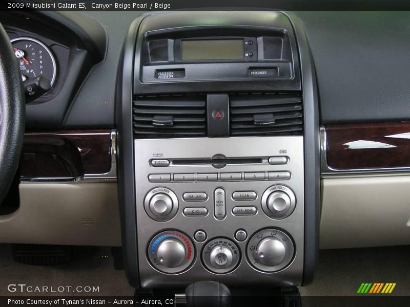 Canyon Beige Pearl / Beige 2009 Mitsubishi Galant ES