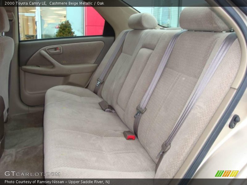 Cashmere Beige Metallic / Oak 2000 Toyota Camry LE