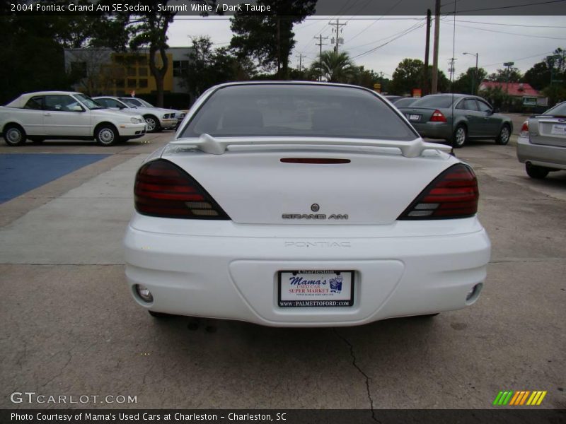 Summit White / Dark Taupe 2004 Pontiac Grand Am SE Sedan