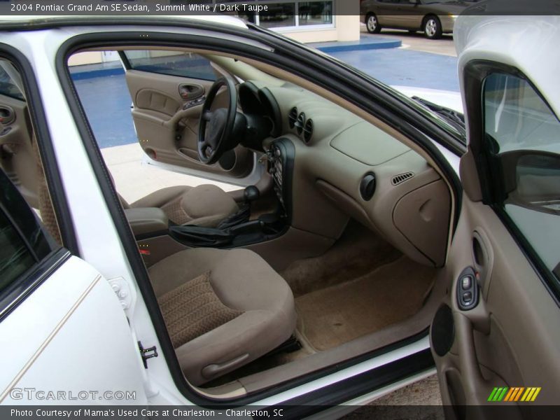 Summit White / Dark Taupe 2004 Pontiac Grand Am SE Sedan