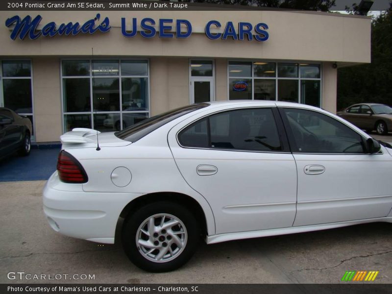 Summit White / Dark Taupe 2004 Pontiac Grand Am SE Sedan