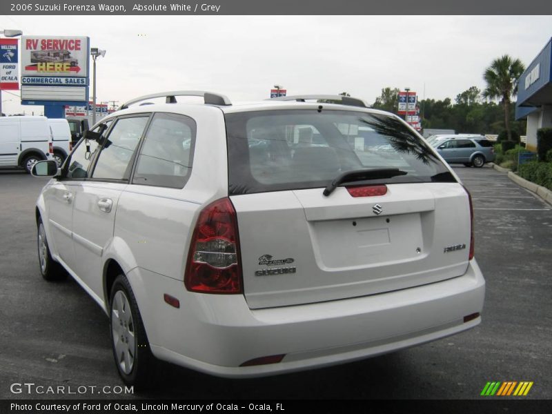 Absolute White / Grey 2006 Suzuki Forenza Wagon
