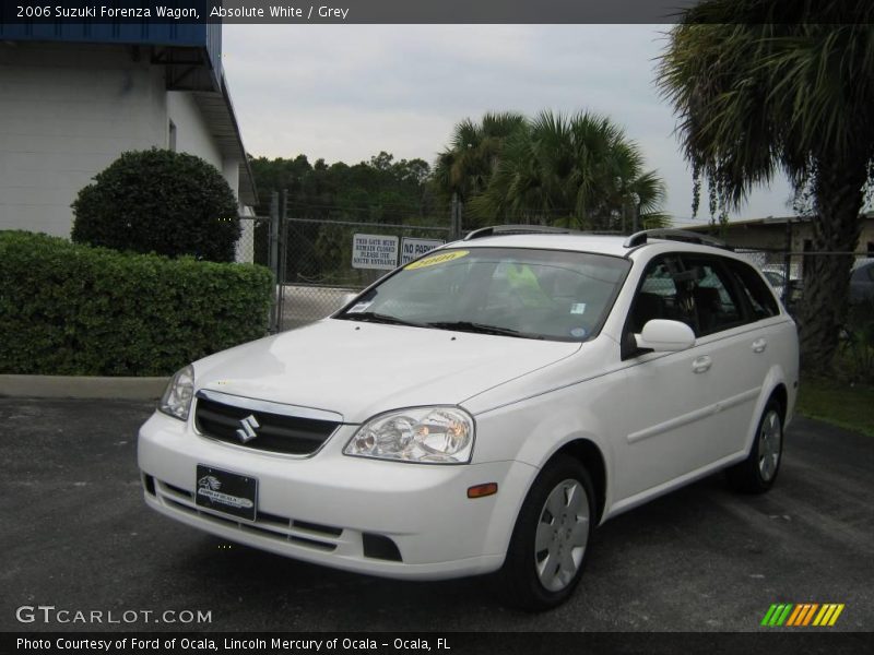 Absolute White / Grey 2006 Suzuki Forenza Wagon