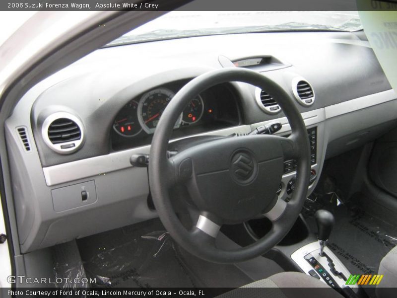 Absolute White / Grey 2006 Suzuki Forenza Wagon