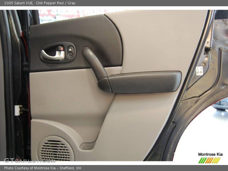 Chili Pepper Red / Gray 2005 Saturn VUE
