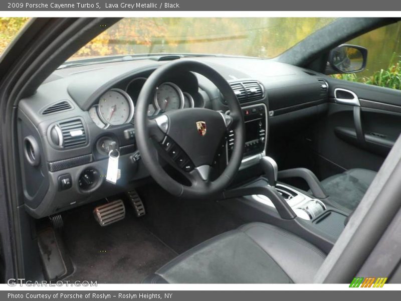 Lava Grey Metallic / Black 2009 Porsche Cayenne Turbo S