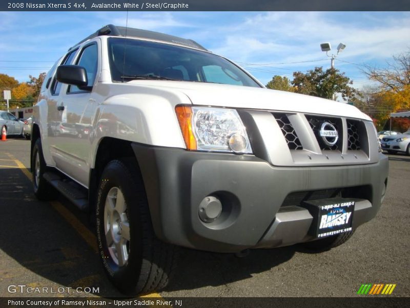 Avalanche White / Steel/Graphite 2008 Nissan Xterra S 4x4
