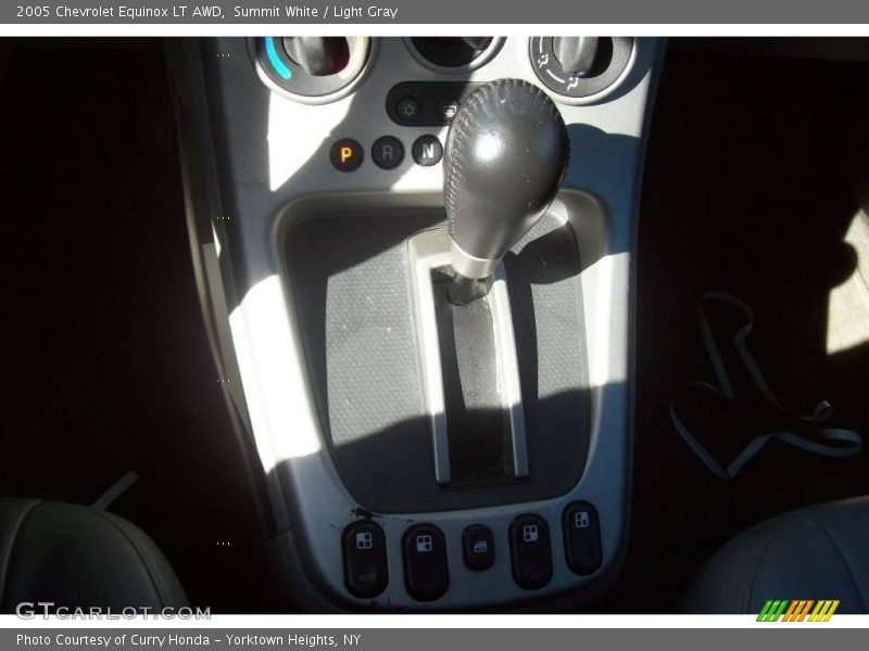 Summit White / Light Gray 2005 Chevrolet Equinox LT AWD