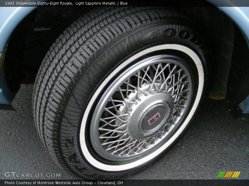 Light Sapphire Metallic / Blue 1993 Oldsmobile Eighty-Eight Royale