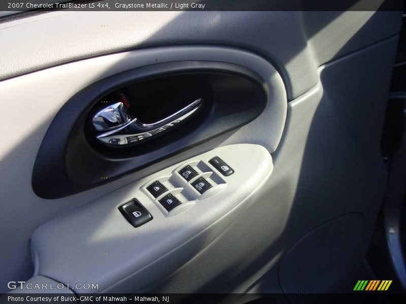 Graystone Metallic / Light Gray 2007 Chevrolet TrailBlazer LS 4x4