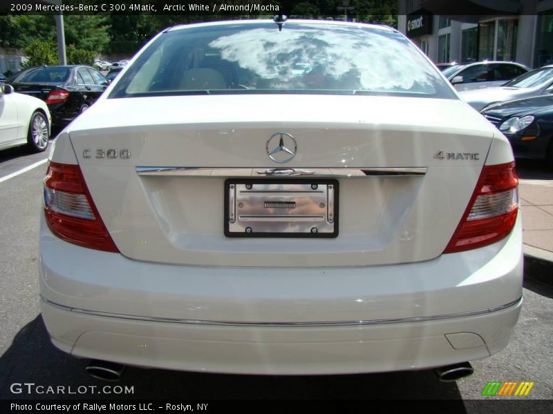 Arctic White / Almond/Mocha 2009 Mercedes-Benz C 300 4Matic