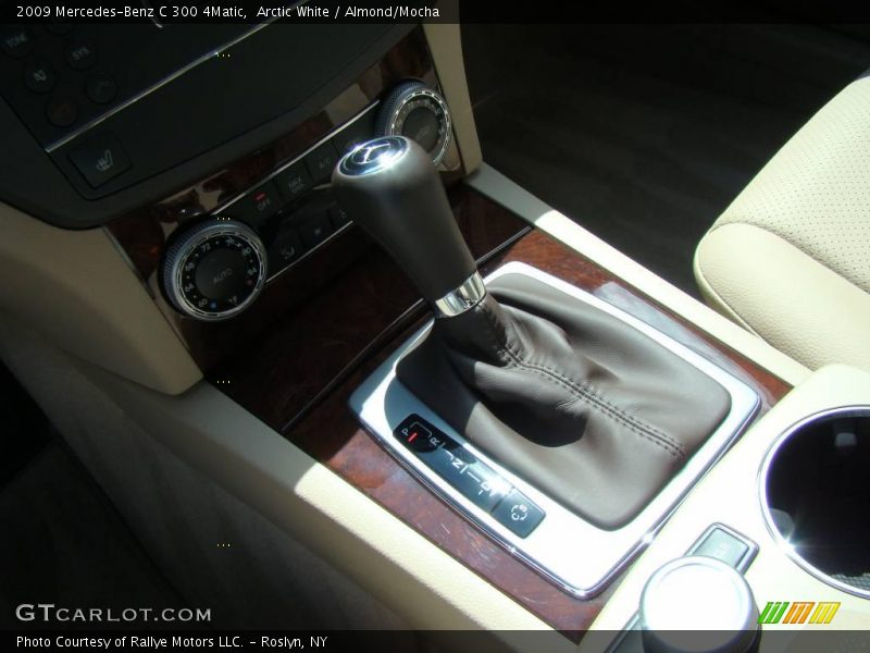 Arctic White / Almond/Mocha 2009 Mercedes-Benz C 300 4Matic
