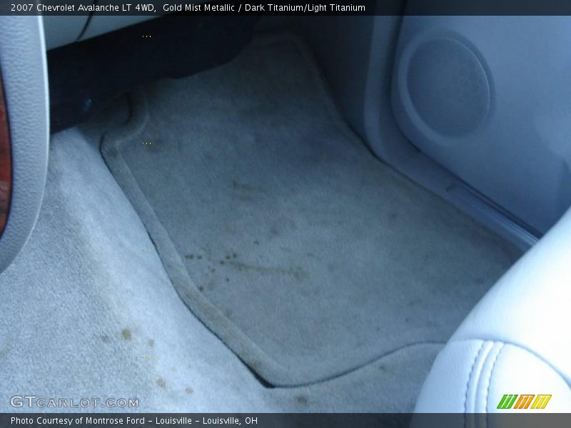 Gold Mist Metallic / Dark Titanium/Light Titanium 2007 Chevrolet Avalanche LT 4WD