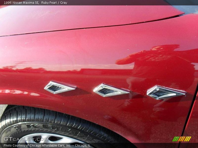 Ruby Pearl / Gray 1996 Nissan Maxima SE