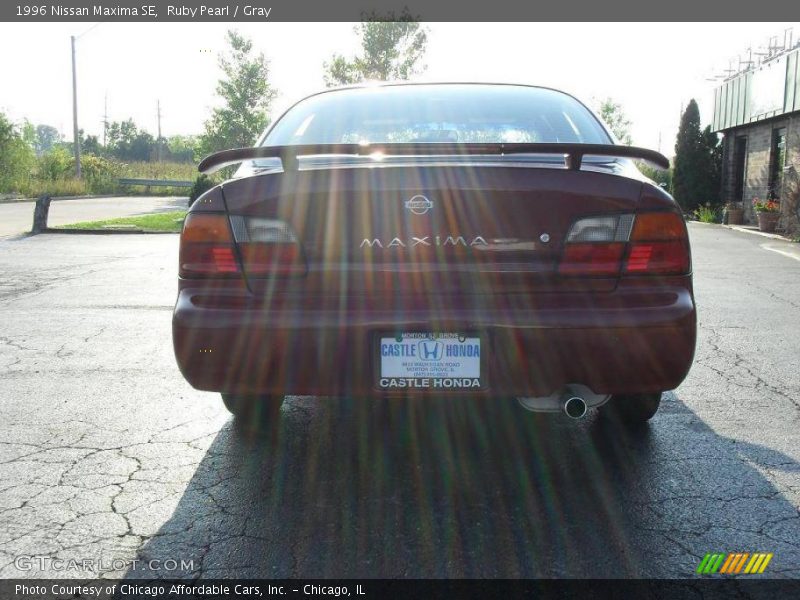 Ruby Pearl / Gray 1996 Nissan Maxima SE