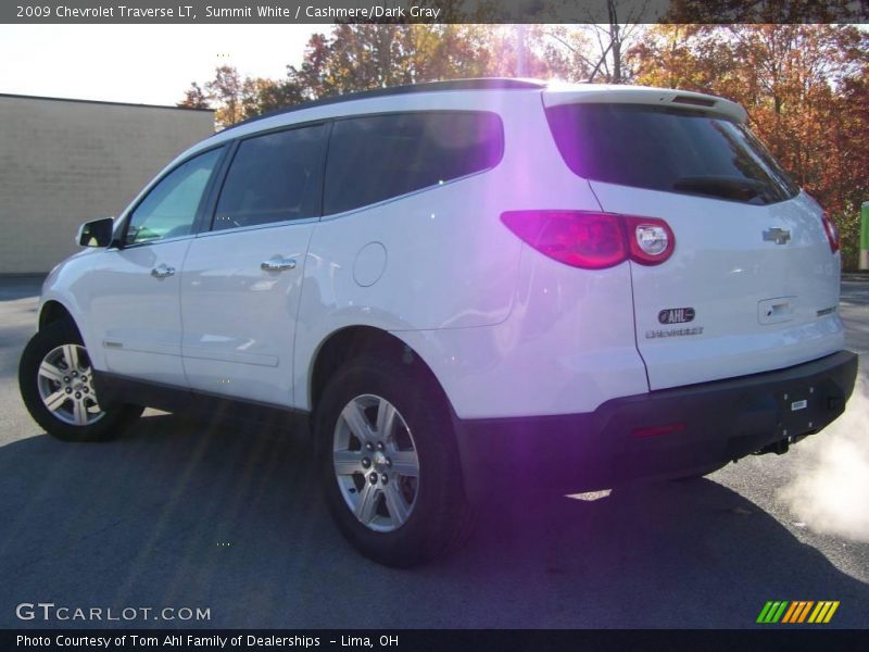 Summit White / Cashmere/Dark Gray 2009 Chevrolet Traverse LT