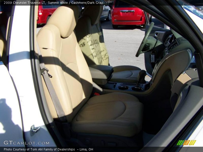 Summit White / Cashmere/Dark Gray 2009 Chevrolet Traverse LT