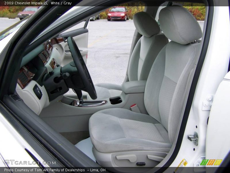 White / Gray 2009 Chevrolet Impala LS
