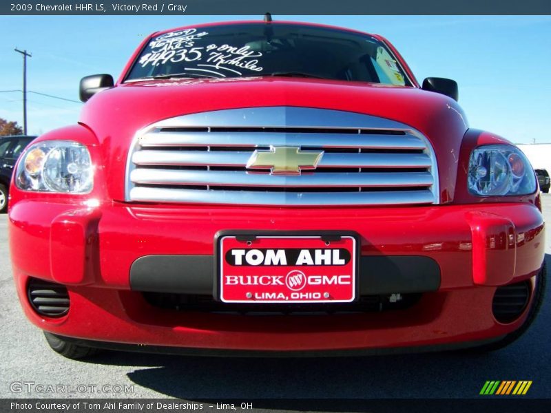 Victory Red / Gray 2009 Chevrolet HHR LS