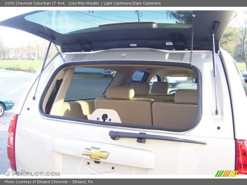 Gold Mist Metallic / Light Cashmere/Dark Cashmere 2009 Chevrolet Suburban LT 4x4
