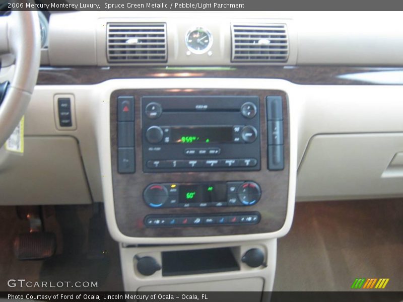 Spruce Green Metallic / Pebble/Light Parchment 2006 Mercury Monterey Luxury