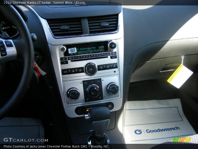Summit White / Ebony 2010 Chevrolet Malibu LT Sedan