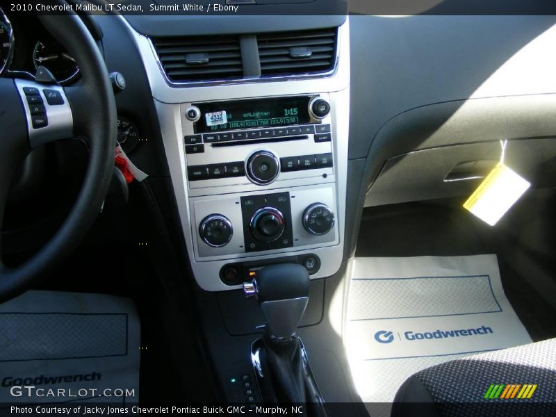 Summit White / Ebony 2010 Chevrolet Malibu LT Sedan