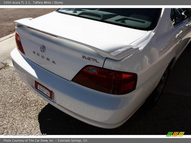 Taffeta White / Ebony 2000 Acura TL 3.2