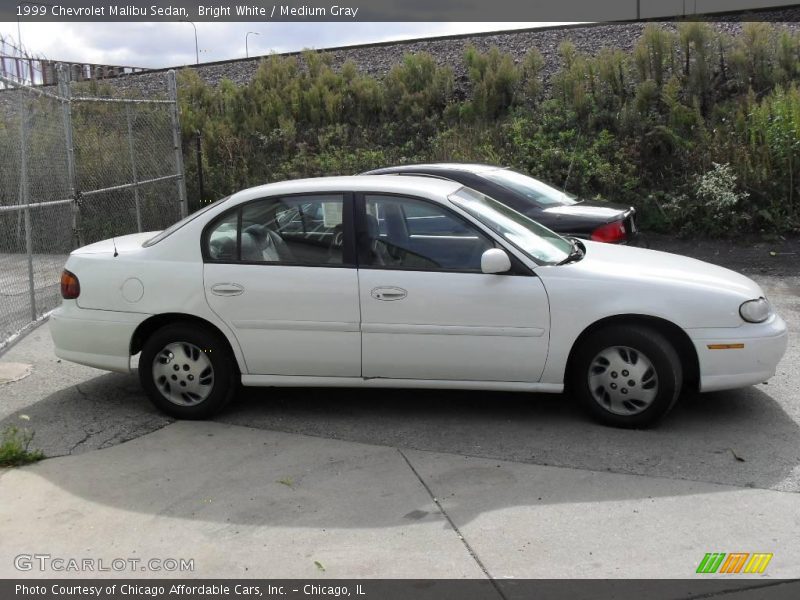 Bright White / Medium Gray 1999 Chevrolet Malibu Sedan
