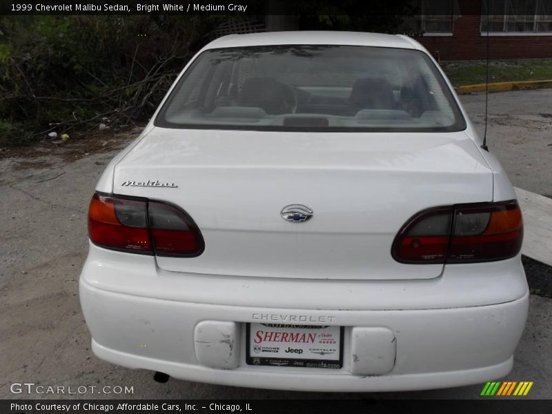 Bright White / Medium Gray 1999 Chevrolet Malibu Sedan