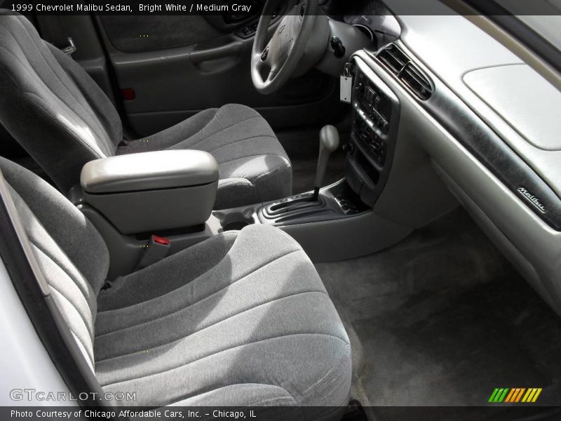Bright White / Medium Gray 1999 Chevrolet Malibu Sedan