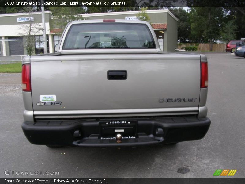Light Pewter Metallic / Graphite 2003 Chevrolet S10 Extended Cab