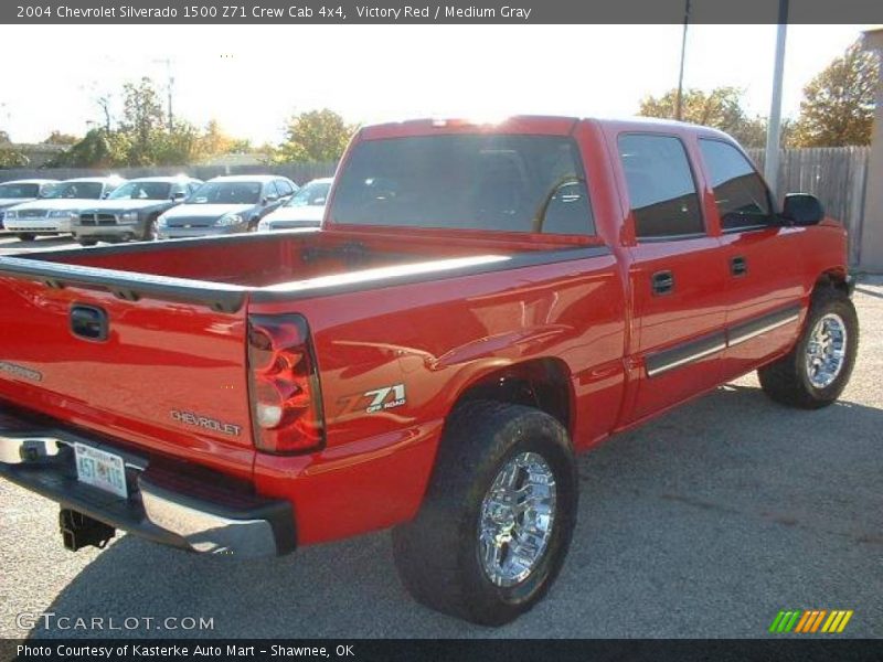 Victory Red / Medium Gray 2004 Chevrolet Silverado 1500 Z71 Crew Cab 4x4