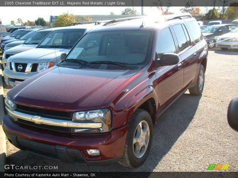 Majestic Red Metallic / Light Gray 2005 Chevrolet TrailBlazer EXT LS