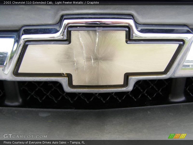 Light Pewter Metallic / Graphite 2003 Chevrolet S10 Extended Cab