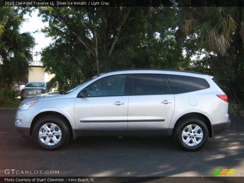 Silver Ice Metallic / Light Gray 2010 Chevrolet Traverse LS