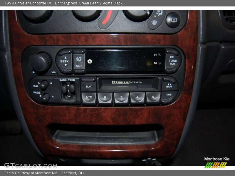 Light Cypress Green Pearl / Agate Black 1999 Chrysler Concorde LX