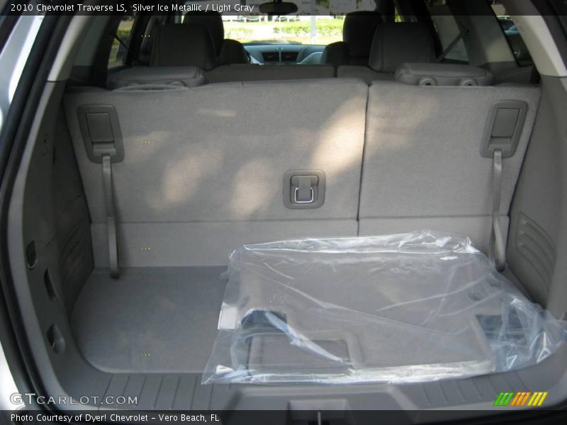 Silver Ice Metallic / Light Gray 2010 Chevrolet Traverse LS