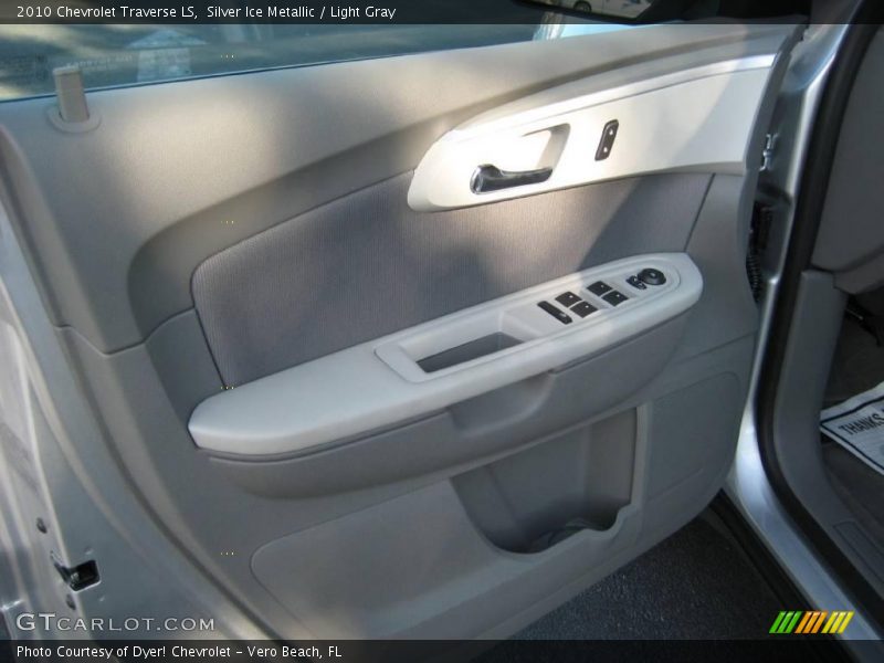 Silver Ice Metallic / Light Gray 2010 Chevrolet Traverse LS