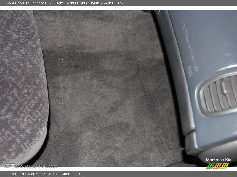 Light Cypress Green Pearl / Agate Black 1999 Chrysler Concorde LX