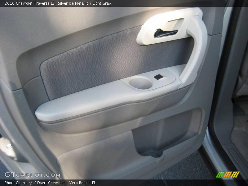 Silver Ice Metallic / Light Gray 2010 Chevrolet Traverse LS